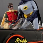Hot_Toys_-_Batman_(1966)_-_Robin_Collectible_Figure_PR9