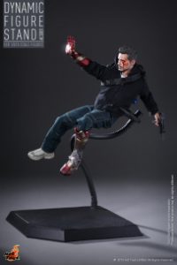 Hot_Toys_-_Dynamic_Figure_Stand_PR2