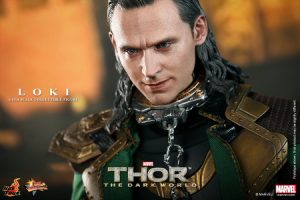 Hot_Toys_-_Thor_-_The_Dark_World_-_Loki_Collectible_Figure_PR12