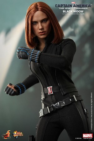 Hot_Toys_-_Captain_America_-_The_Winter_Soldier_-_Black_Widow_Collectible_Figure_PR7
