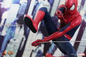 Hot_Toys_-_The_Amazing_Spider-Man_2_-_Spider-Man_Collectible_Figure_PR2