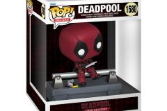 Funko-Pop-Deluxe-Deadpool-on-Bridge
