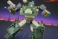 TF-STUDIO-SERIES-MTMTE-COLLECTION-THE-TF-THE-MOVIE-DELUXE-CLASS-AUTOBOT-HOUND-4-1