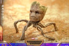 Hot-Toys-GOTG3-Groot-Deluxe-collectible-figure_PR17