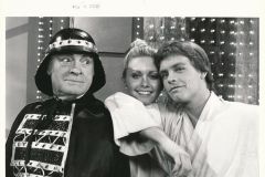 Bob-Hope-left-Olivia-Newton-John-center-and-Mark-Hamill-right