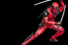 MARVEL-LEGENDS-SERIES-DOGPOOL-AND-DEADPOOL-9