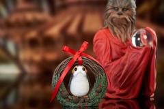 SW_ChewbaccaHolidayEd_Bust_02