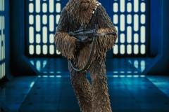 SW_Chewbacca_Statue_01