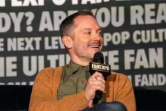 FAN-EXPO-HQ-Hobbits-25-Wood-Photo-Credit-Valerie-Garrett-