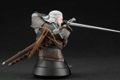 Geralt-Bust07