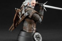 Geralt-Bust08