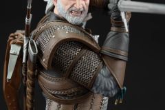 Geralt-Bust09