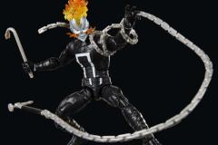 MARVEL-LEGENDS-SERIES-GHOST-RIDER-ROBBIE-REYES-7