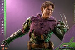 Hot-Toys-SMNWH-Green-Goblin-Upgraded-Suit-collectible-figure_PR11