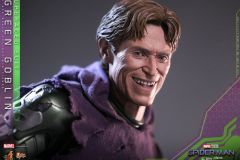 Hot-Toys-SMNWH-Green-Goblin-Upgraded-Suit-collectible-figure_PR14