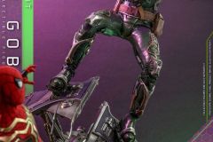 Hot-Toys-SMNWH-Green-Goblin-Upgraded-Suit-collectible-figure_PR4