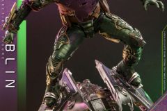 Hot-Toys-SMNWH-Green-Goblin-Upgraded-Suit-collectible-figure_PR6