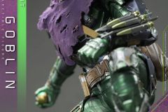 Hot-Toys-SMNWH-Green-Goblin-Upgraded-Suit-collectible-figure_PR9