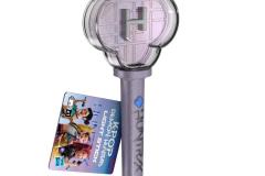 HASBRO-KPOP-DEMON-HUNTERS-HUNTRIX-ELECTRONIC-LIGHT-STICK-1