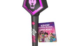 HASBRO-KPOP-DEMON-HUNTERS-SAJA-BOYS-ELECTRONIC-LIGHT-STICK-1