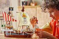 GoingMerryPirateShip_75639_Lifestyle