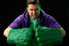 MARVEL-LEGENDS-SERIES-INCREDIBLE-HULK-PREMIUM-ROLEPLAY-FISTS-10