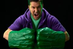 MARVEL-LEGENDS-SERIES-INCREDIBLE-HULK-PREMIUM-ROLEPLAY-FISTS-3