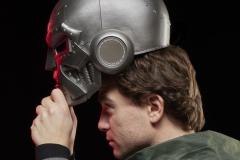 MARVEL-LEGENDS-SERIES-DOCTOR-DOOM-PREMIUM-ROLEPLAY-HELMET-16-1