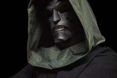 MARVEL-LEGENDS-SERIES-DOCTOR-DOOM-PREMIUM-ROLEPLAY-HELMET-26-1