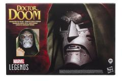 MARVEL-LEGENDS-SERIES-DOCTOR-DOOM-PREMIUM-ROLEPLAY-HELMET-Package-1