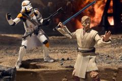 STAR-WARS_-THE-VINTAGE-COLLECTION-OBI-WAN-KENOBI-AIRBORNE-CLONE-TROOPER-6-1
