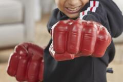 Marvel-Avengers-Captain-America-Brave-New-World-Red-Hulk-Gamma-Smash-Fists-7-1
