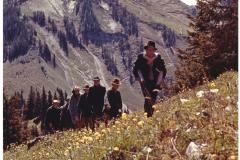 1155_SoundOfMusic_FamilyOverAlps_676.jpg