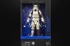 STAR-WARS-THE-BLACK-SERIES-IMPERIAL-REMNANT-STORMTROOPER-1