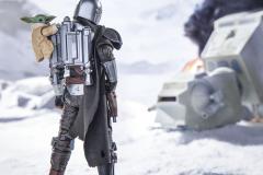 STAR-WARS-THE-BLACK-SERIES-THE-MANDALORIAN-GROGU-12