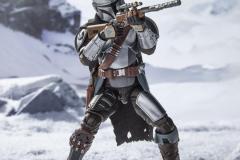 STAR-WARS-THE-BLACK-SERIES-THE-MANDALORIAN-GROGU-7