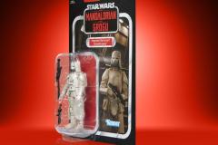 STAR-WARS-THE-VINTAGE-COLLECTION-IMPERIAL-REMNANT-SNOWTROOPER-2