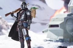 STAR-WARS-THE-VINTAGE-COLLECTION-THE-MANDALORIAN-GROGU-10