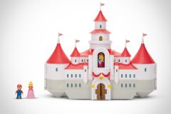 417154-SMB-–-Mushroom-Kingdom-Castle-Playset-with-Mini-1.25-Mario-and-Princess-Peach-Figures-1