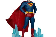 DC-Multiverse-Superman-1_6-Scale-Posed-Figure