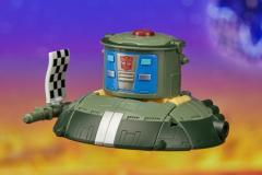 TRANSFORMERS-LEGACY-DELUXE-CLASS-AUTOBOT-COSMOS-10