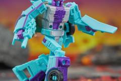TRANSFORMERS-LEGACY-DELUXE-CLASS-BREAKDOWN-4
