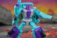 TRANSFORMERS-LEGACY-DELUXE-CLASS-BREAKDOWN-5