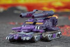TRANSFORMERS-LEGACY-UNITED-COMIC-UNIVERSE-TARN-9