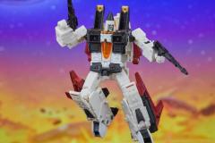 TRANSFORMERS-LEGACY-UNITED-VOYAGER-CLASS-G1-UNIVERSE-RAMJET-4