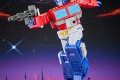 TF-STUDIO-SERIES-MTMTE-COLLECTION-TFTM-LEADER-CLASS-OPTIMUS-PRIME-4