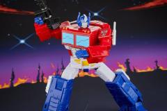 TF-STUDIO-SERIES-MTMTE-COLLECTION-TFTM-LEADER-CLASS-OPTIMUS-PRIME-6