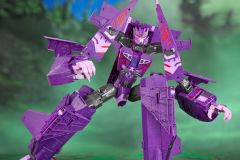 Transformers-Legacy-Evolution-Decepticon-Nemesis-4