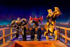 TRANSFORMERS-ONE-NEW-ADVENTURES-7