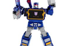 Soundwave_Action-Blaster-Raise